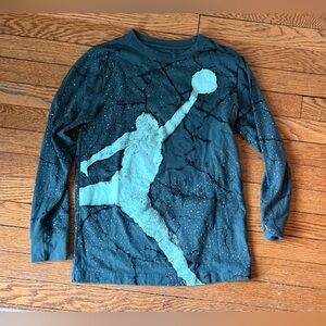Jordan Kids Long Sleeve Shirt - Size Large (12-13)